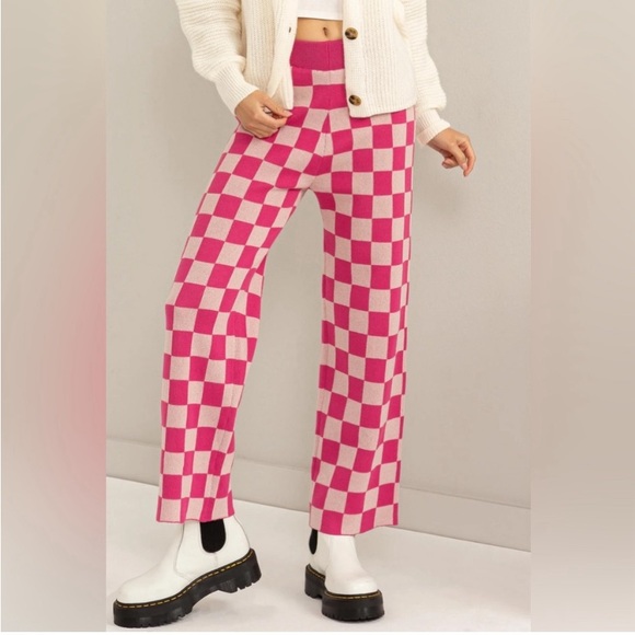 Double Zero-  NWOT Pink Checkered Knit pants - Picture 4 of 4